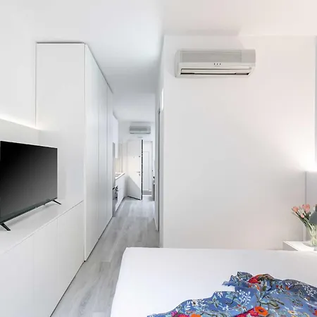 Bianche - By Adriano Group شقة